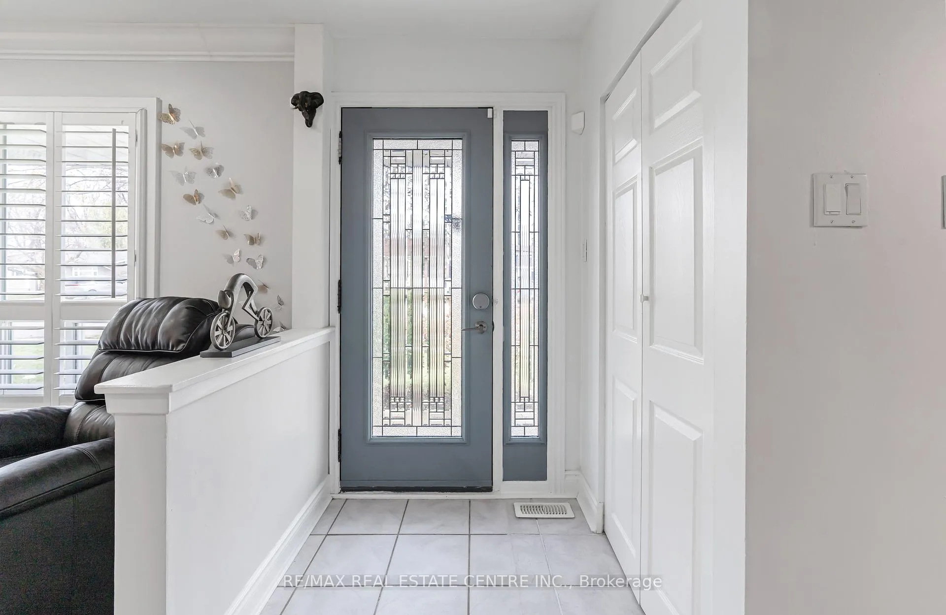 Photo 4 of 86 Windermere Court, Brampton, Northwood Park — HOMEH