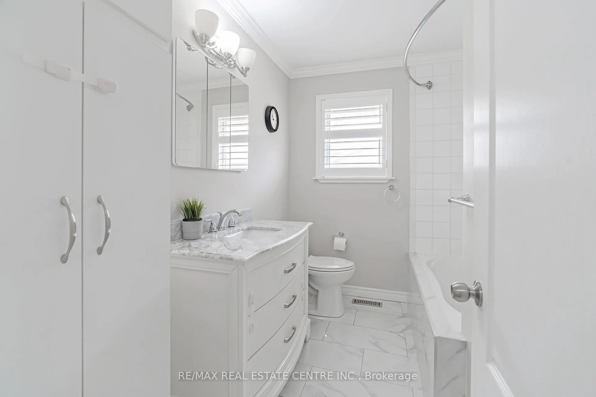 Photo 17 of 86 Windermere Court, Brampton, Northwood Park — HOMEH