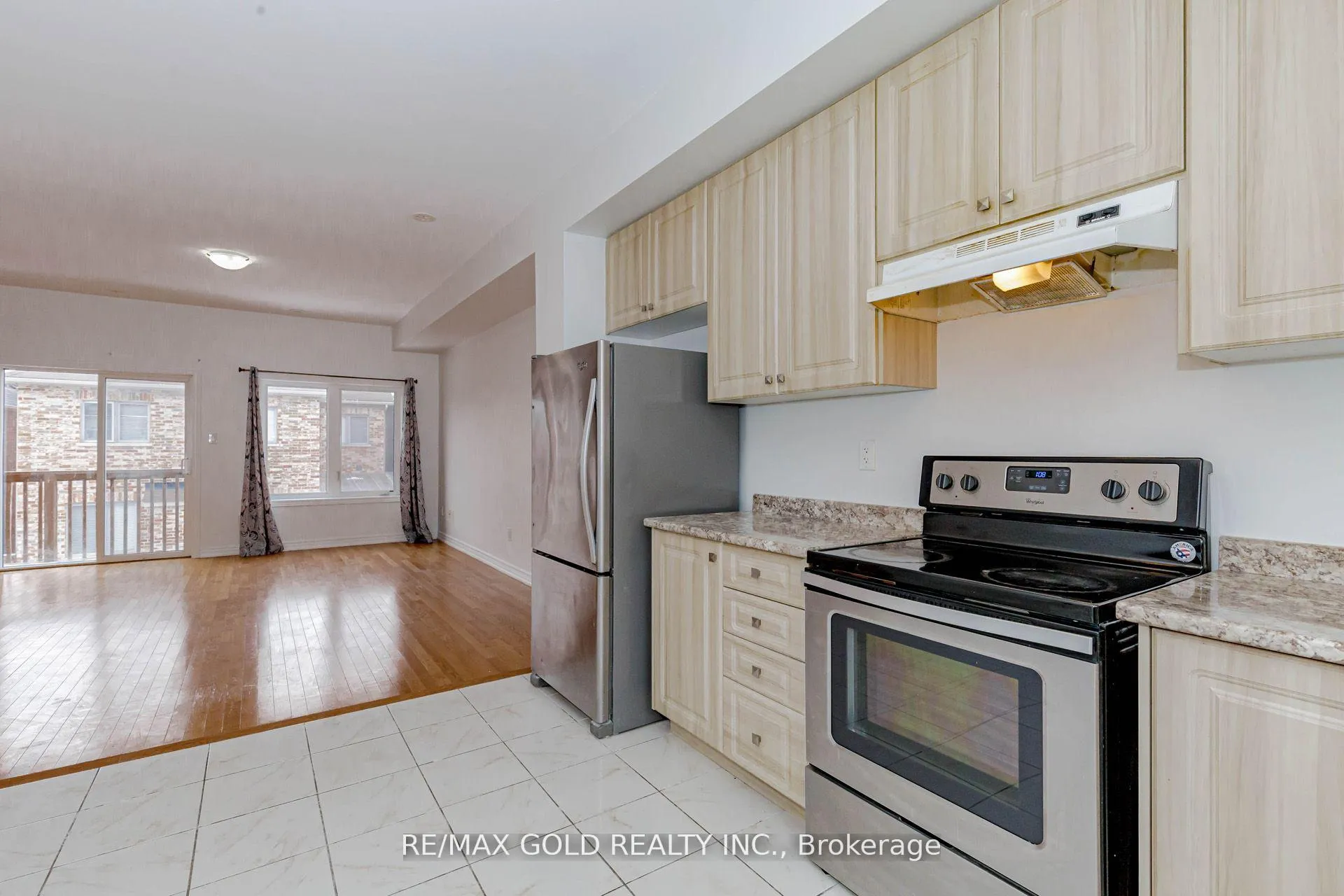 Photo 10 of 6 Botanical Avenue, Brampton, Credit Valley — HOMEH