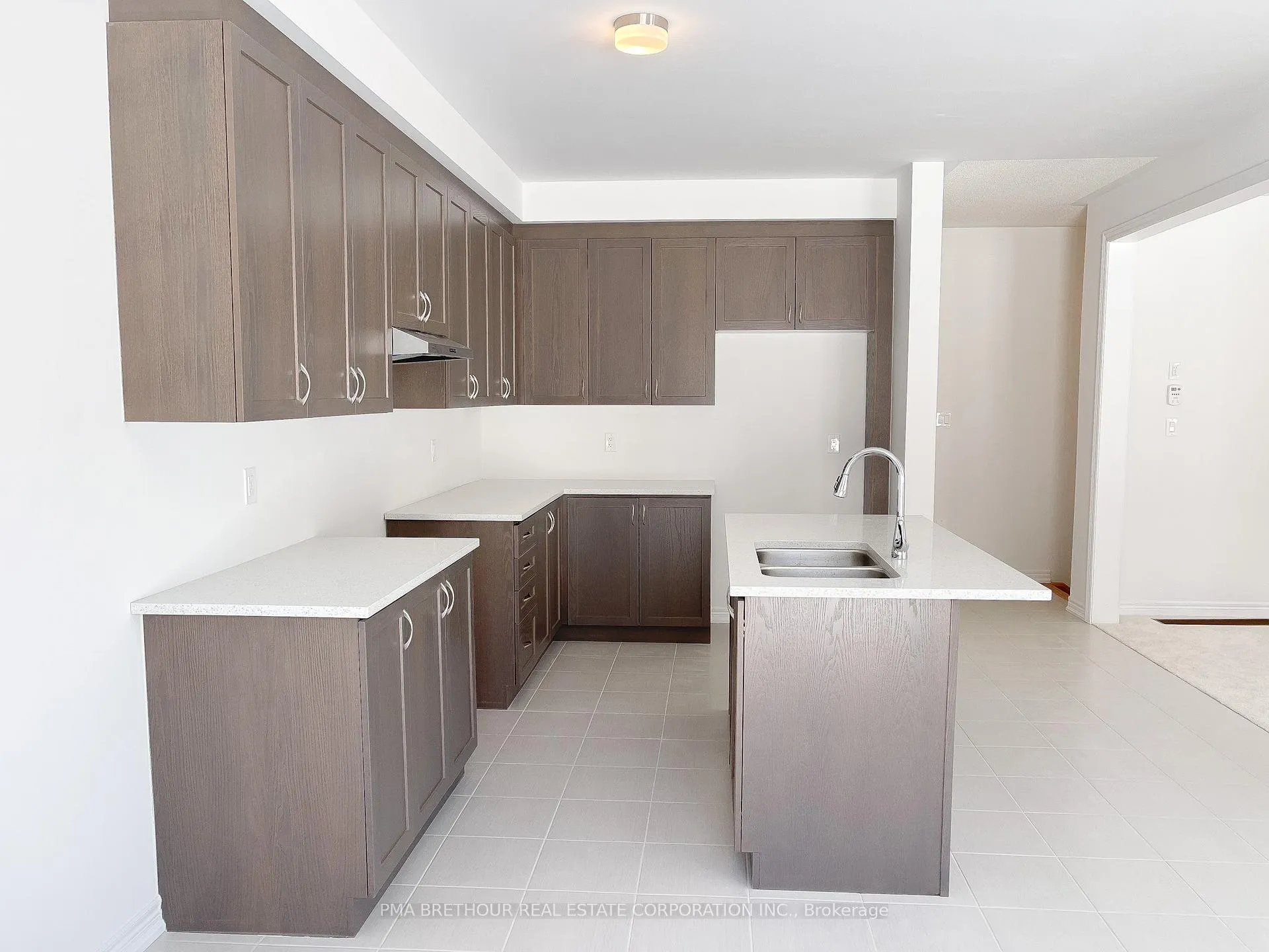 Photo 12 of 2089 Chris Mason Street, Oshawa, Kedron — HOMEH