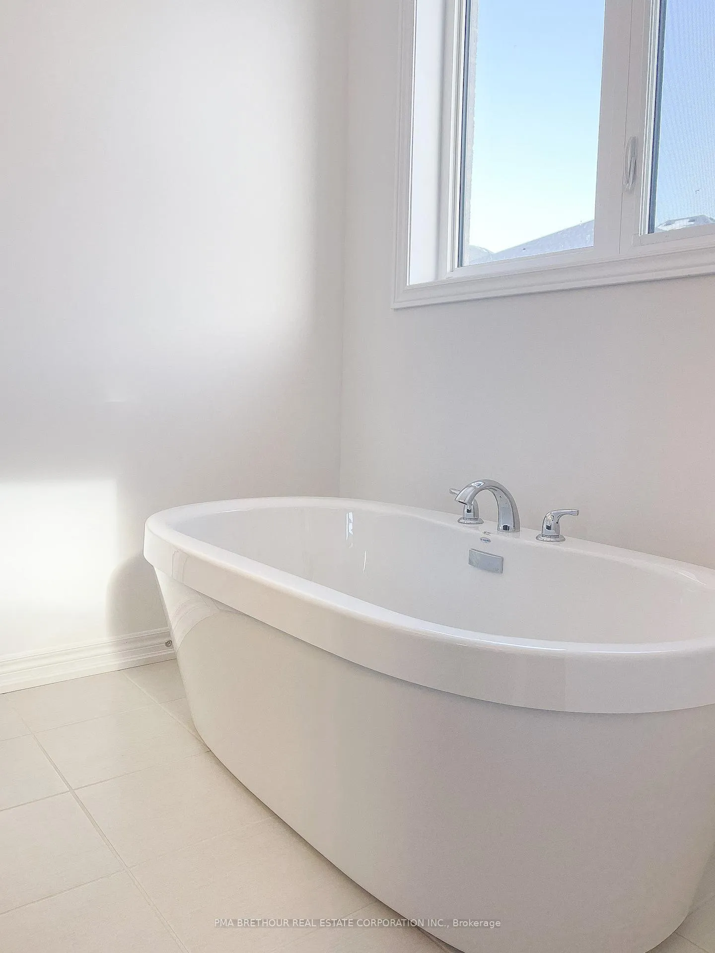 Photo 23 of 2089 Chris Mason Street, Oshawa, Kedron — HOMEH