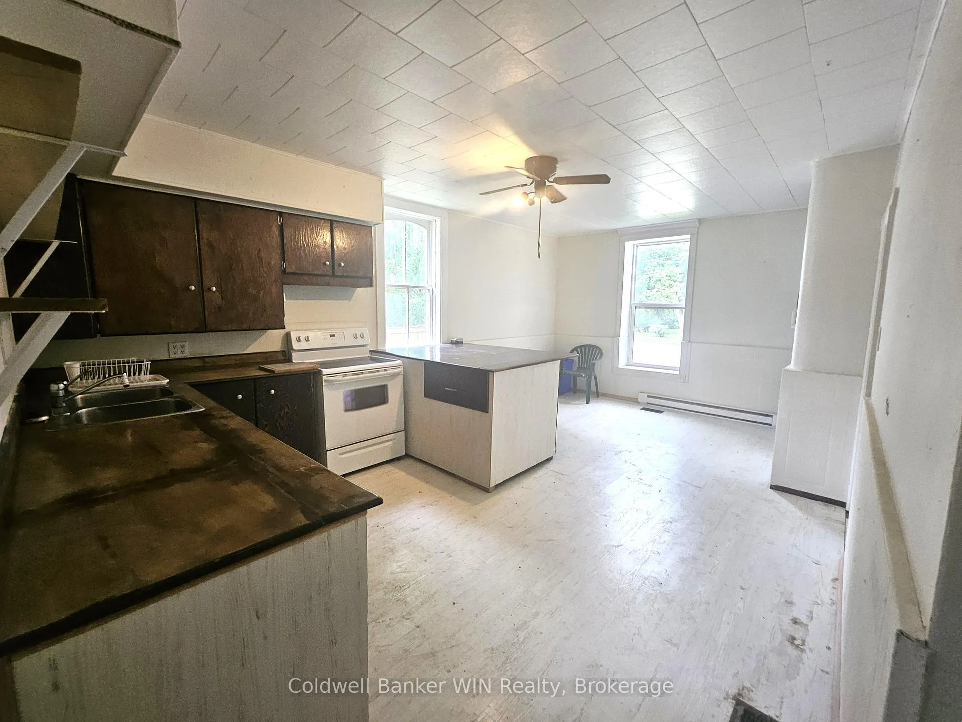 Photo 10 of 392016 Grey 109 Road, Southgate — HOMEH