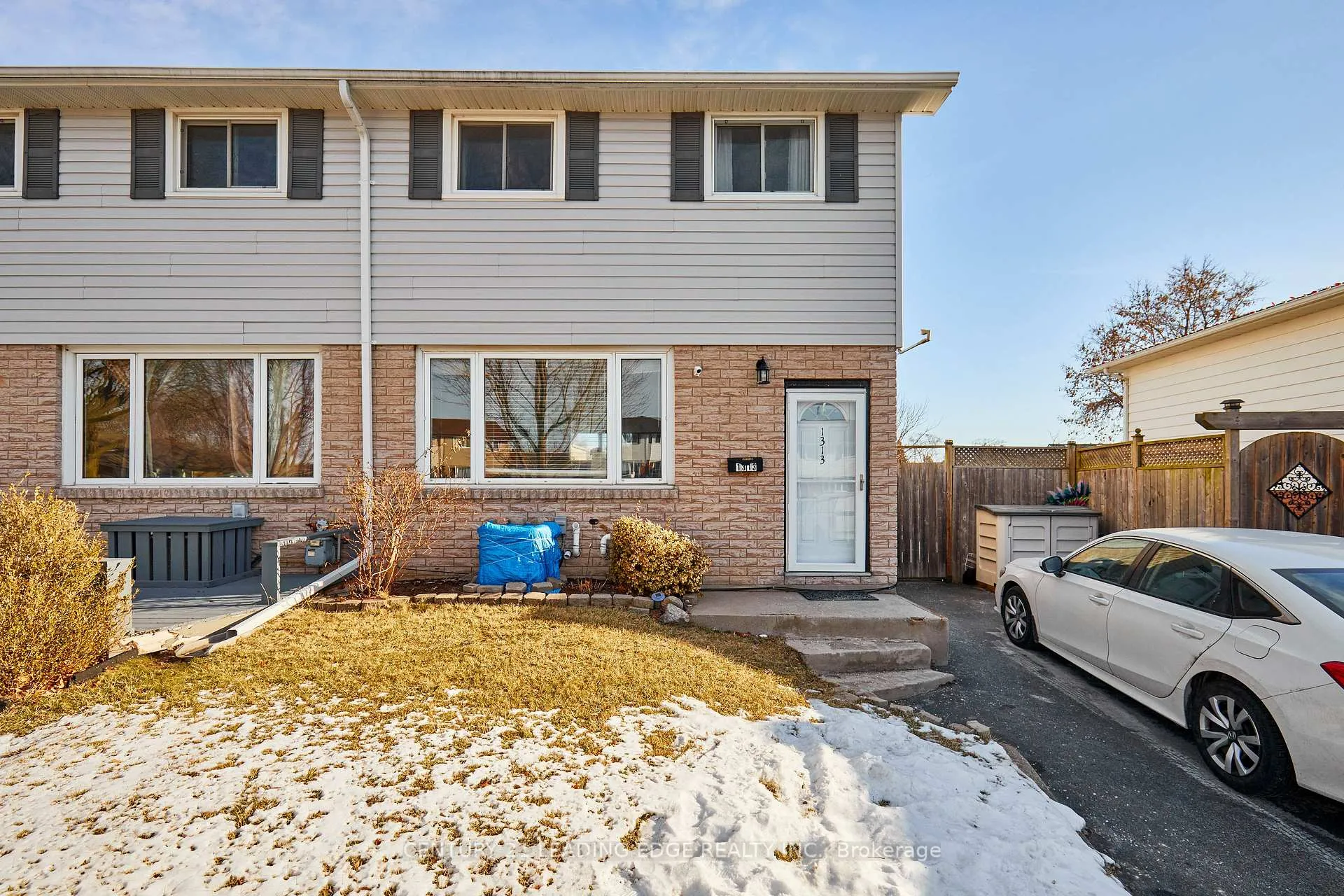Front of 1313 Lakefield Court