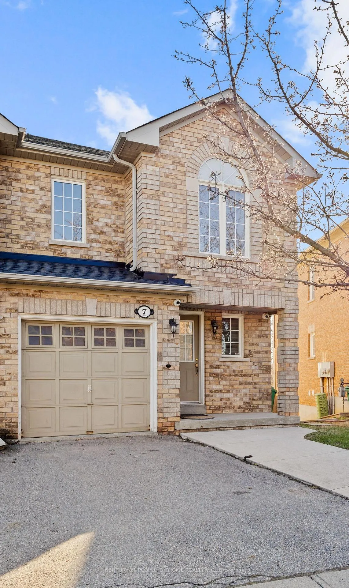 Photo 1 of Unit 7, 21 Eastview Gate, Brampton, Bram East — HOMEH