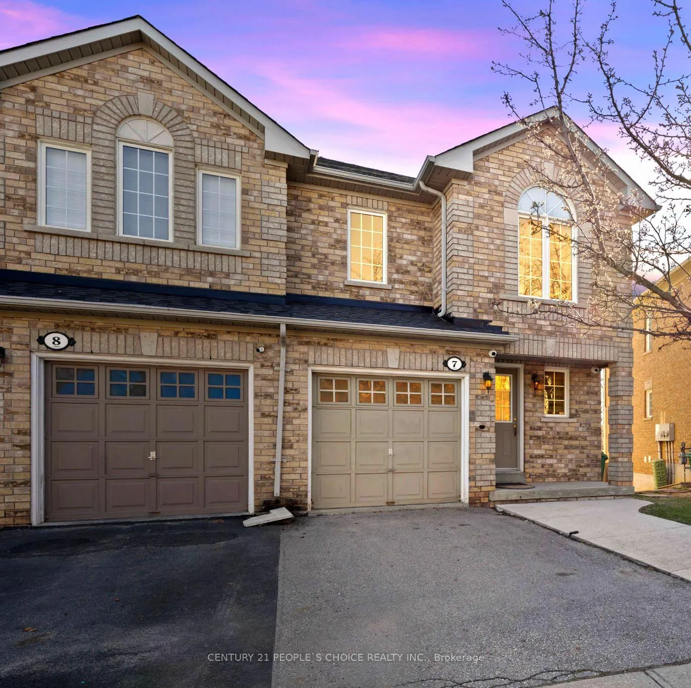 Photo 2 of Unit 7, 21 Eastview Gate, Brampton, Bram East — HOMEH