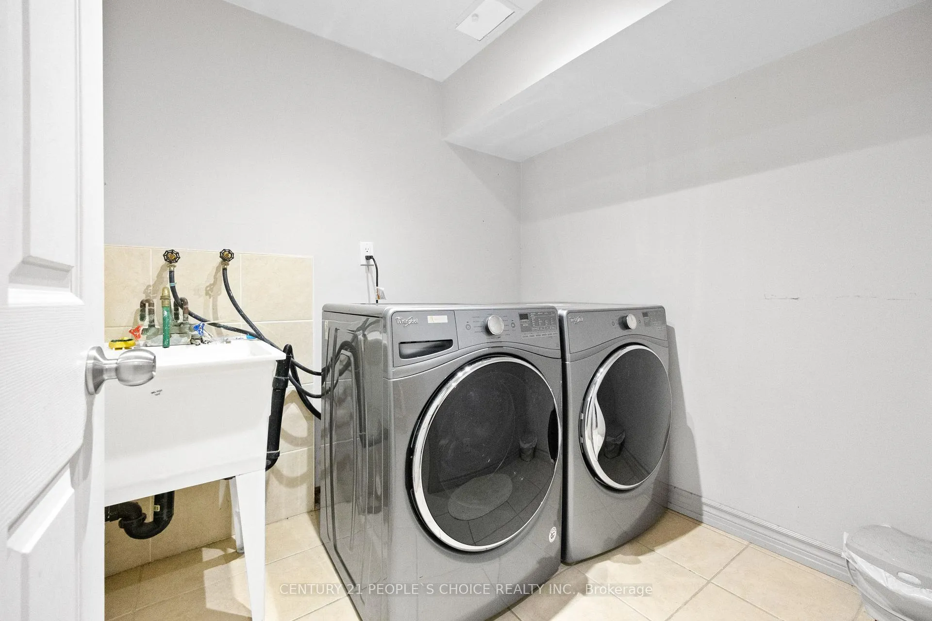 Photo 29 of Unit 7, 21 Eastview Gate, Brampton, Bram East — HOMEH