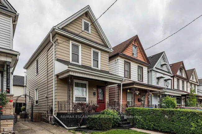 Photo 2 of 55 Glendale Avenue N, Hamilton, Crown Point — HOMEH