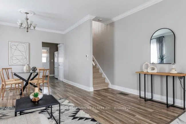 Photo 14 of 55 Glendale Avenue N, Hamilton, Crown Point — HOMEH