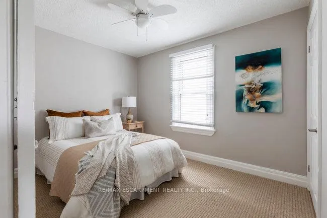 Photo 27 of 55 Glendale Avenue N, Hamilton, Crown Point — HOMEH