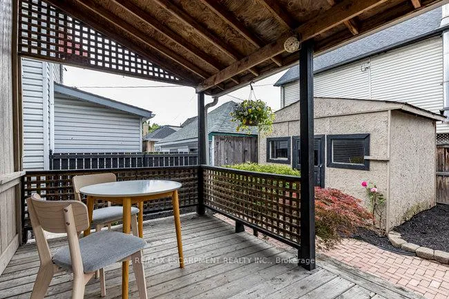 Photo 36 of 55 Glendale Avenue N, Hamilton, Crown Point — HOMEH
