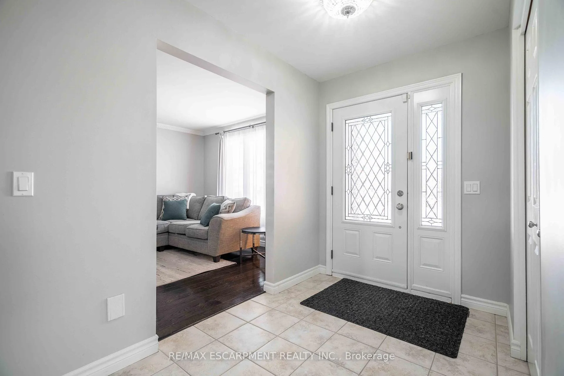 Photo 6 of 74 Huckleberry Place, Hamilton, Riverdale — HOMEH