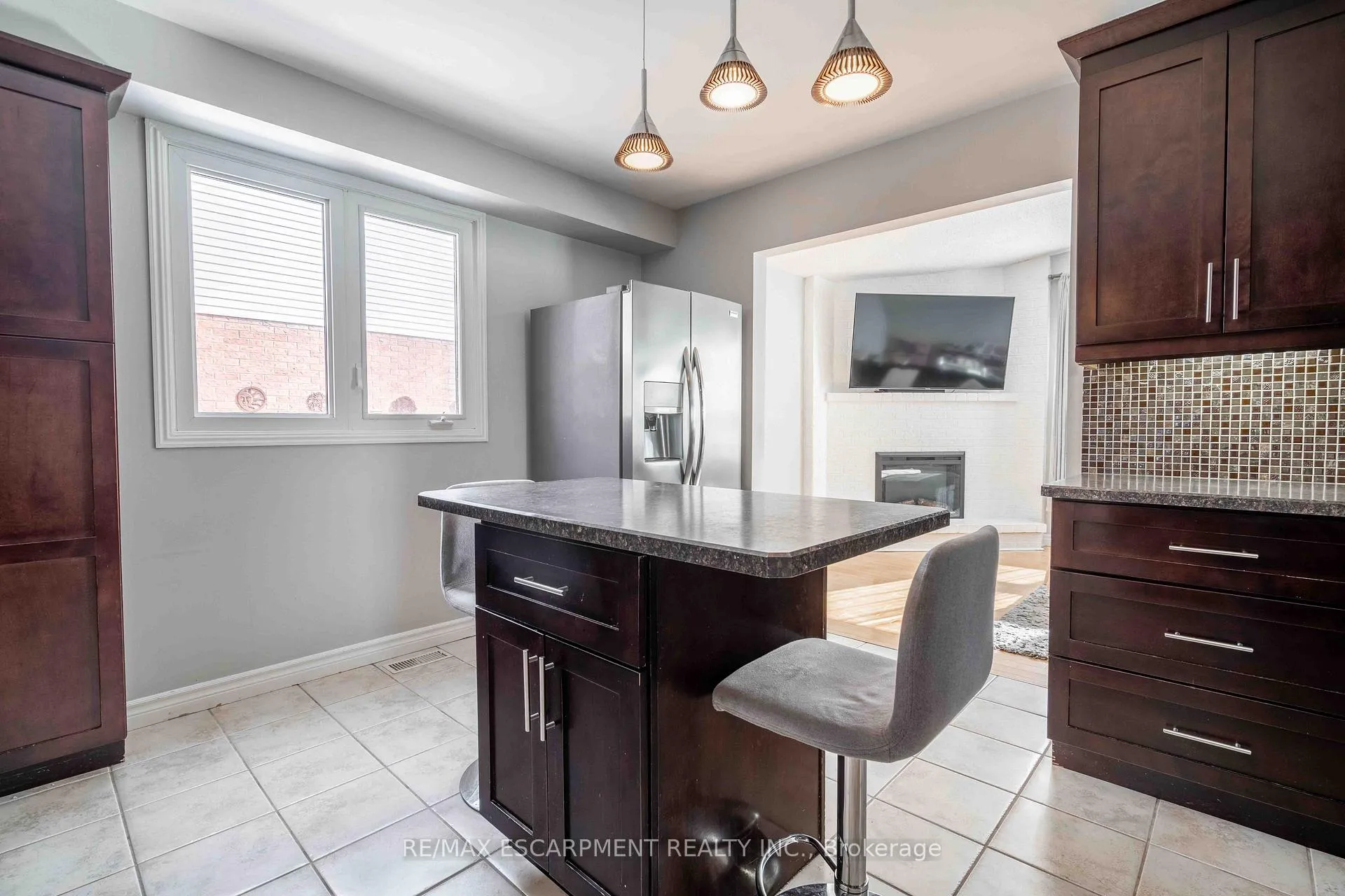 Photo 15 of 74 Huckleberry Place, Hamilton, Riverdale — HOMEH
