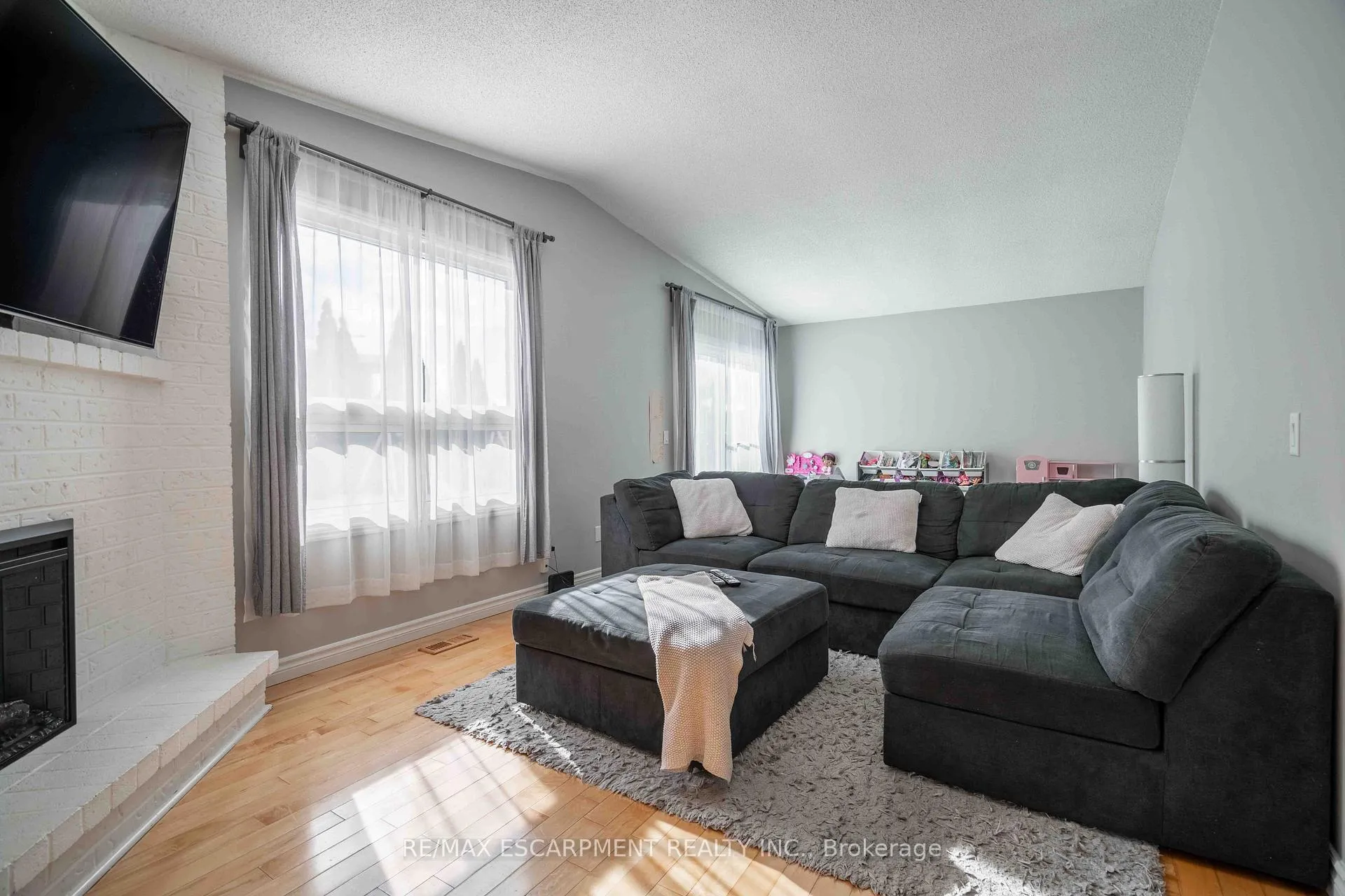Photo 17 of 74 Huckleberry Place, Hamilton, Riverdale — HOMEH