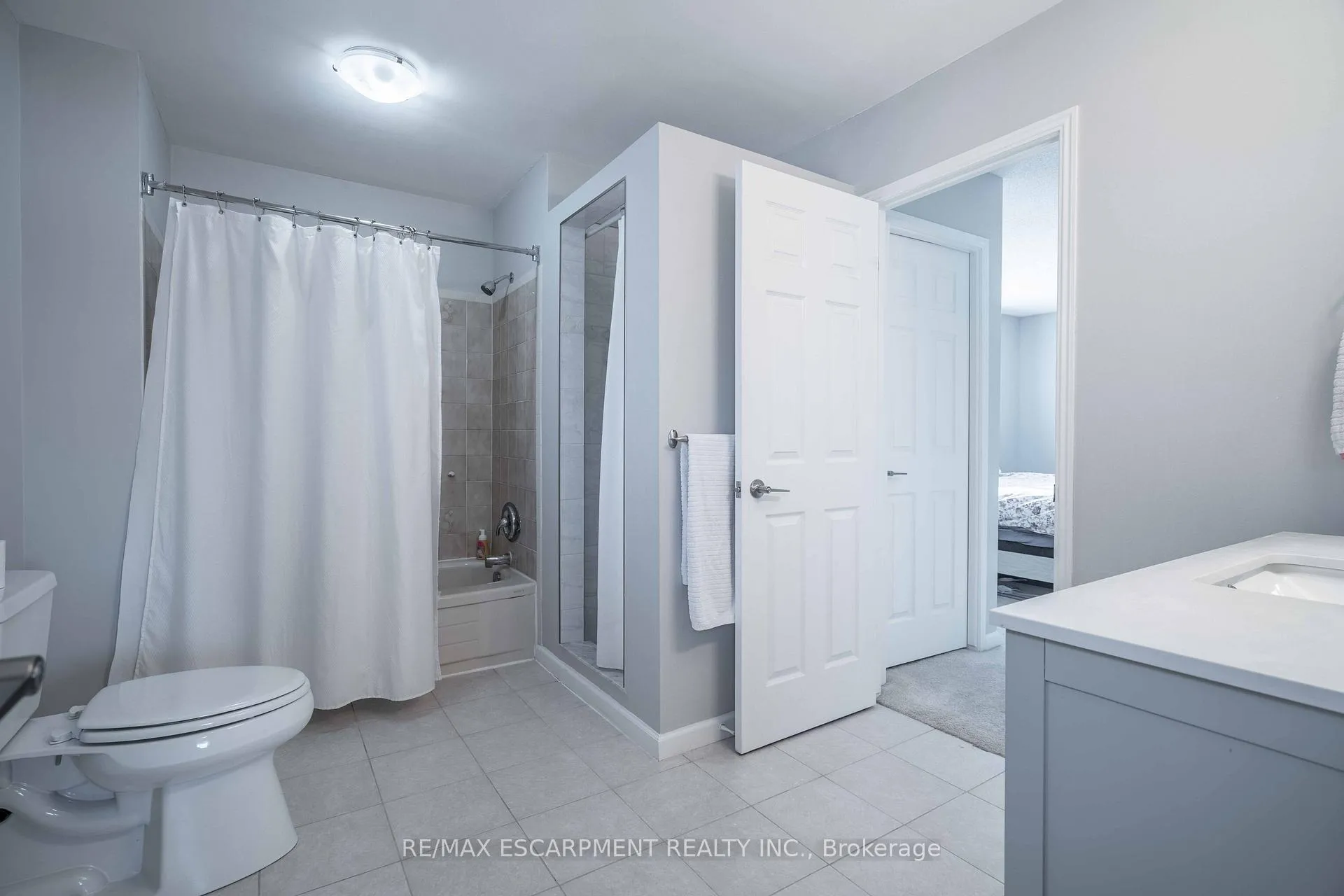 Photo 24 of 74 Huckleberry Place, Hamilton, Riverdale — HOMEH