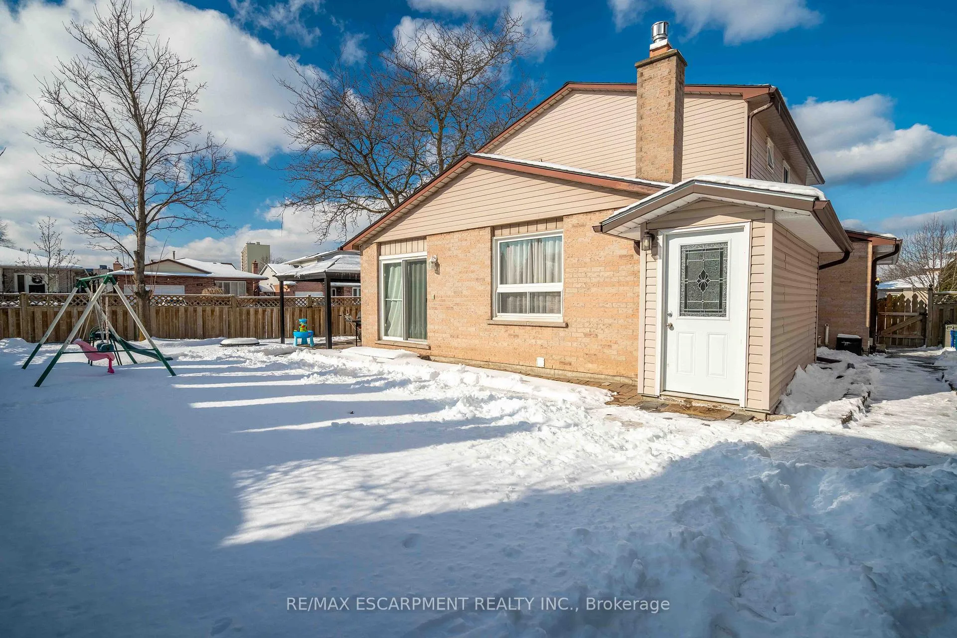 Photo 39 of 74 Huckleberry Place, Hamilton, Riverdale — HOMEH
