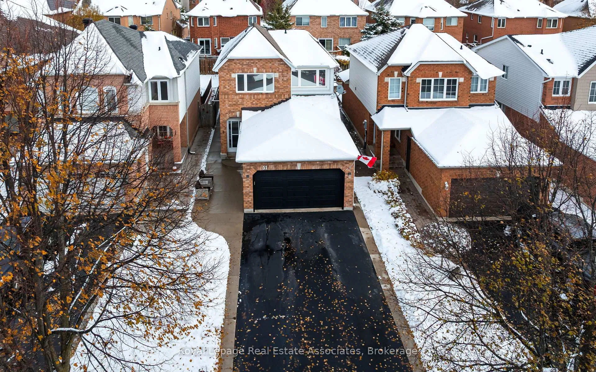 Photo 1 of 51 Curry Crescent, Halton Hills, Georgetown — HOMEH