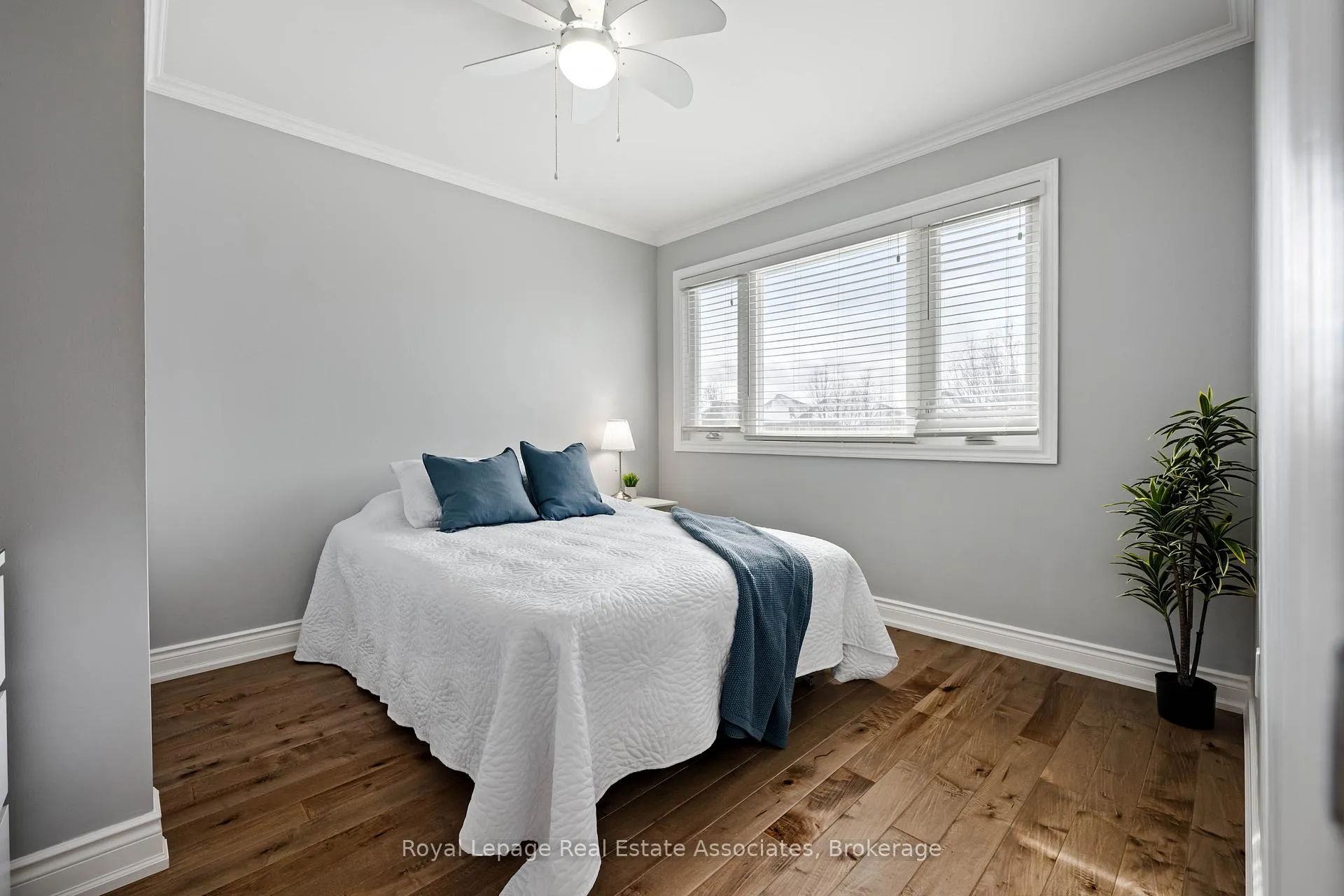 Photo 20 of 51 Curry Crescent, Halton Hills, Georgetown — HOMEH