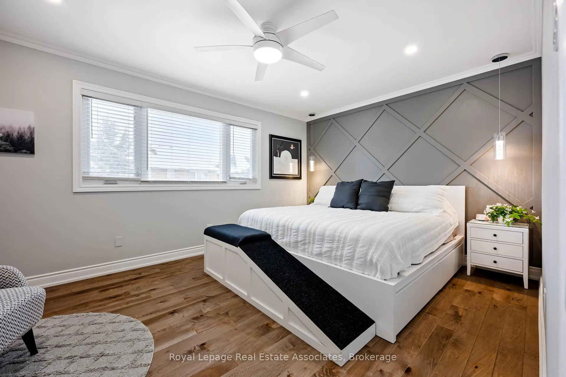 Photo 23 of 51 Curry Crescent, Halton Hills, Georgetown — HOMEH