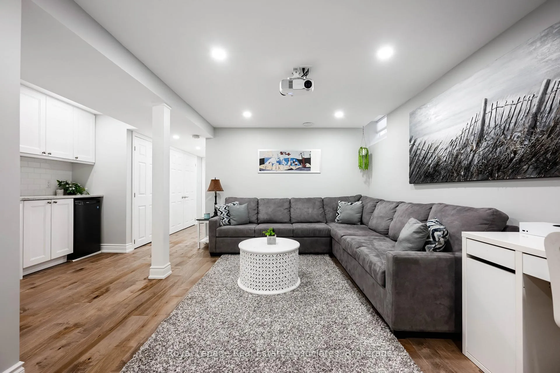 Photo 28 of 51 Curry Crescent, Halton Hills, Georgetown — HOMEH