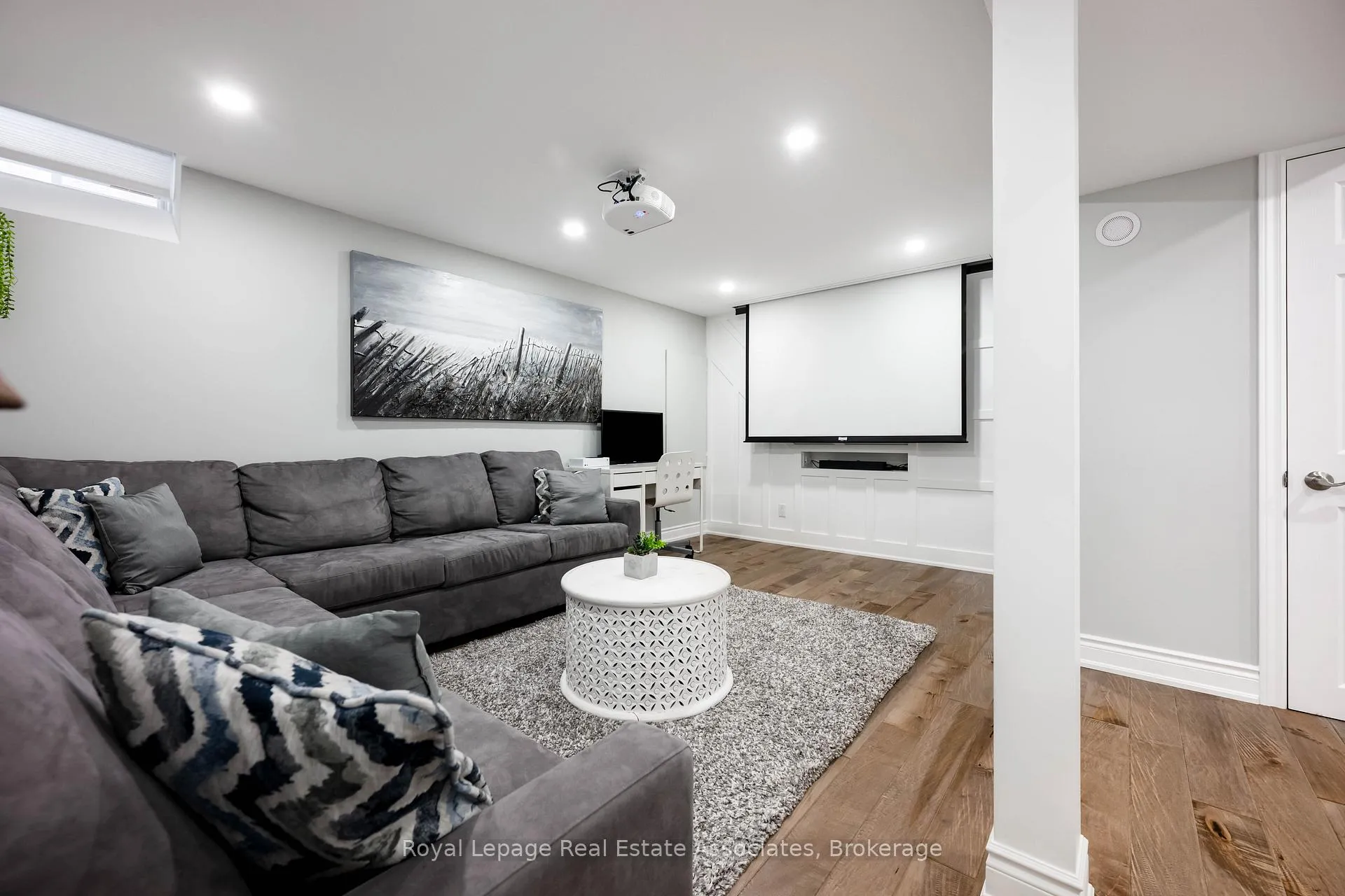 Photo 29 of 51 Curry Crescent, Halton Hills, Georgetown — HOMEH
