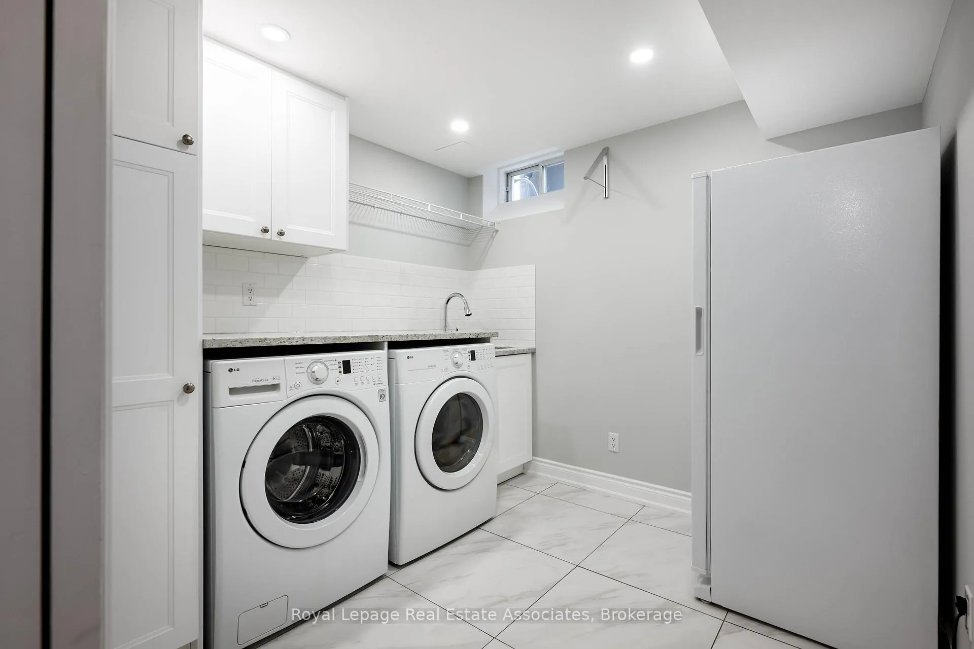Photo 35 of 51 Curry Crescent, Halton Hills, Georgetown — HOMEH