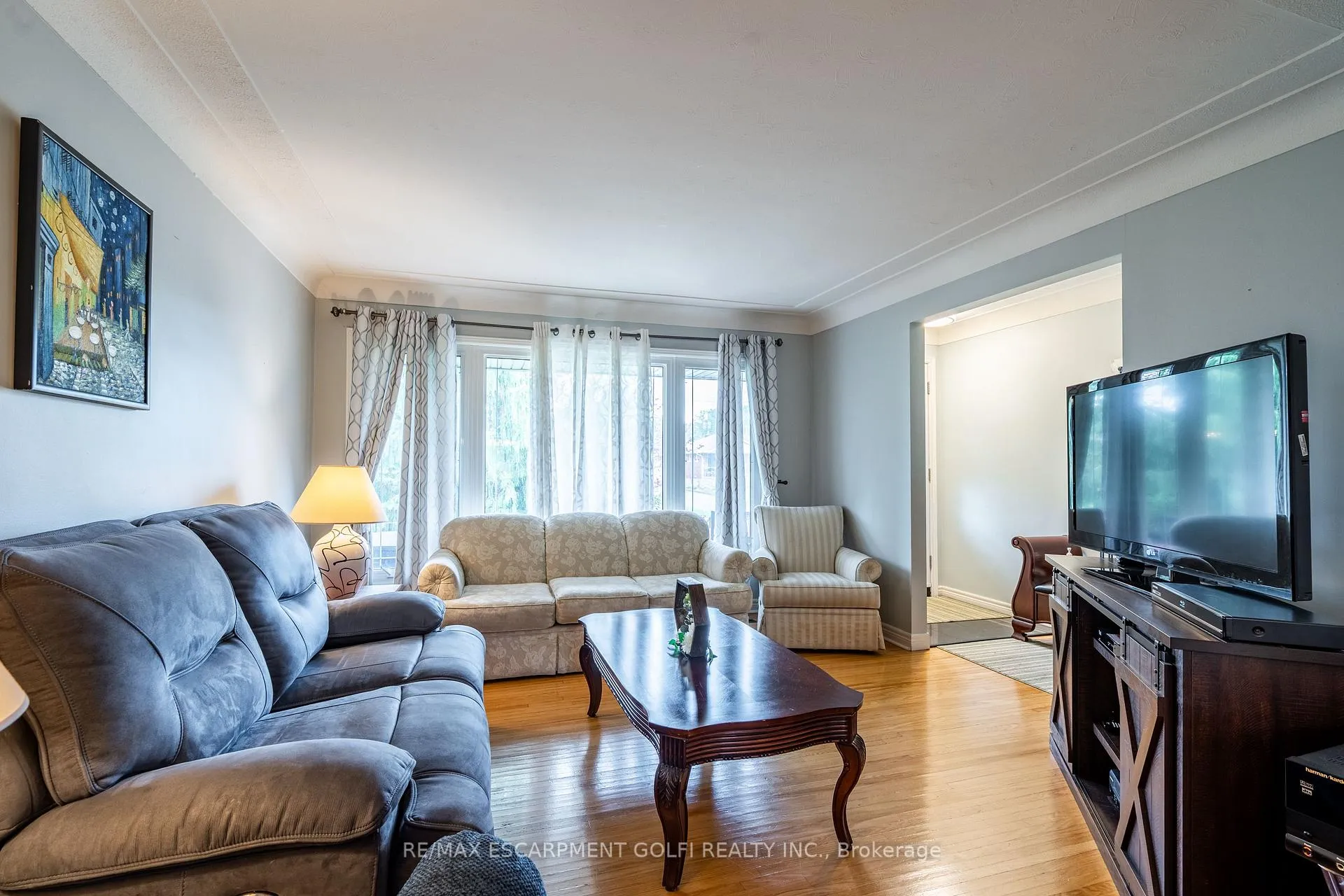 Photo 10 of 7126 Roger Crescent, Niagara Falls, Arad/Fallsview — HOMEH