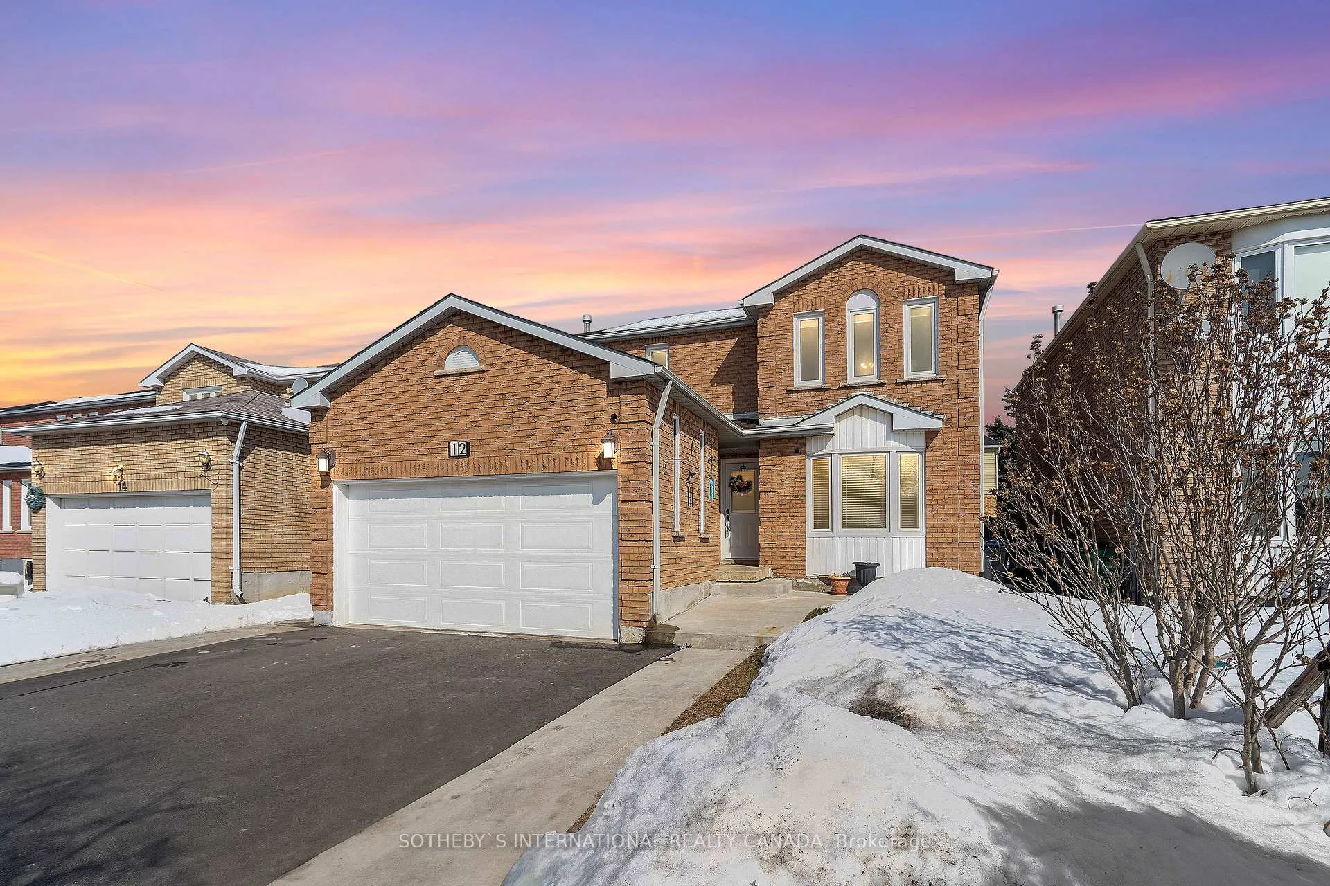 Photo 3 of 12 Duggan Drive, Brampton, Fletcher's West — HOMEH