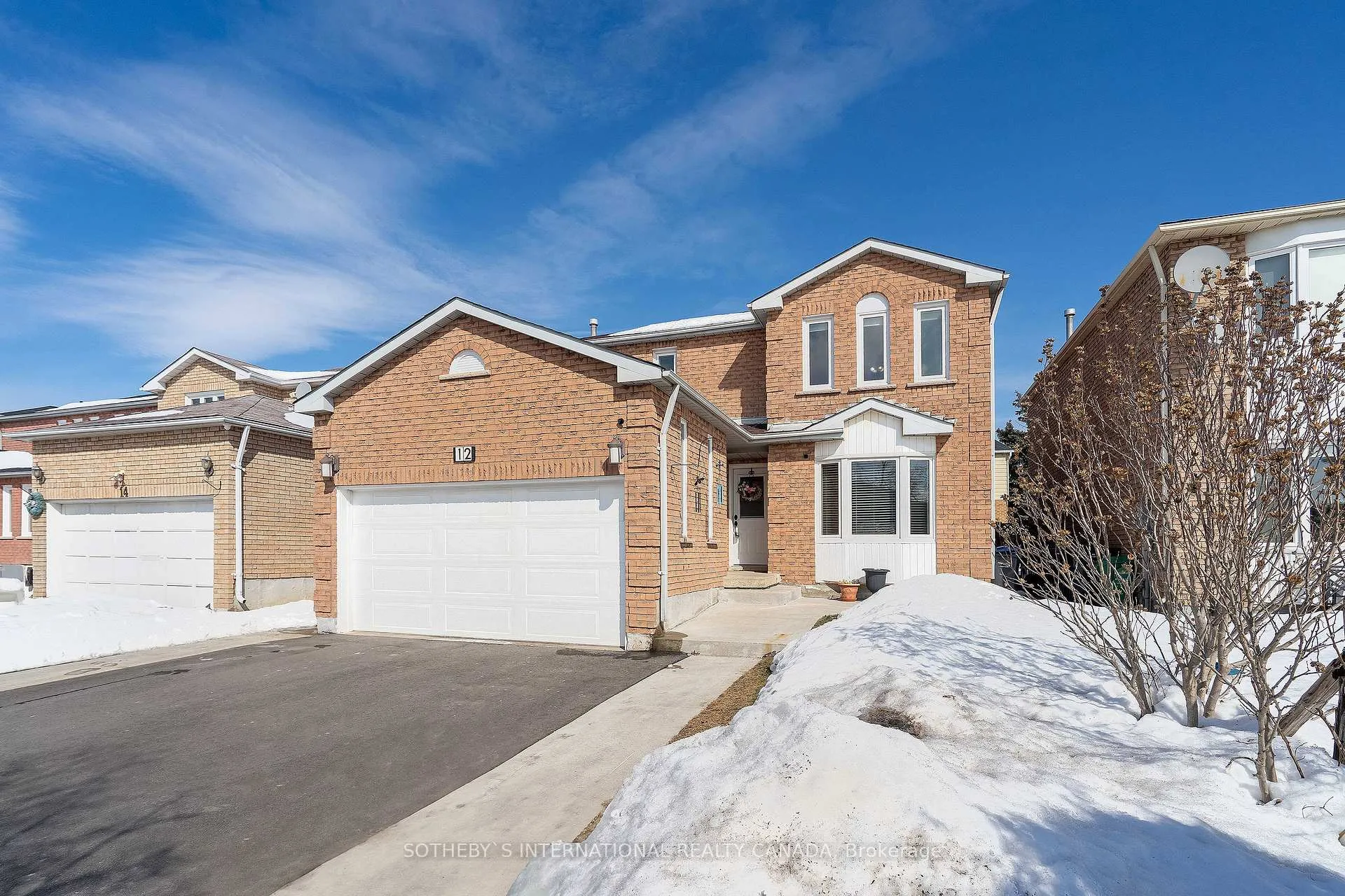 Photo 4 of 12 Duggan Drive, Brampton, Fletcher's West — HOMEH