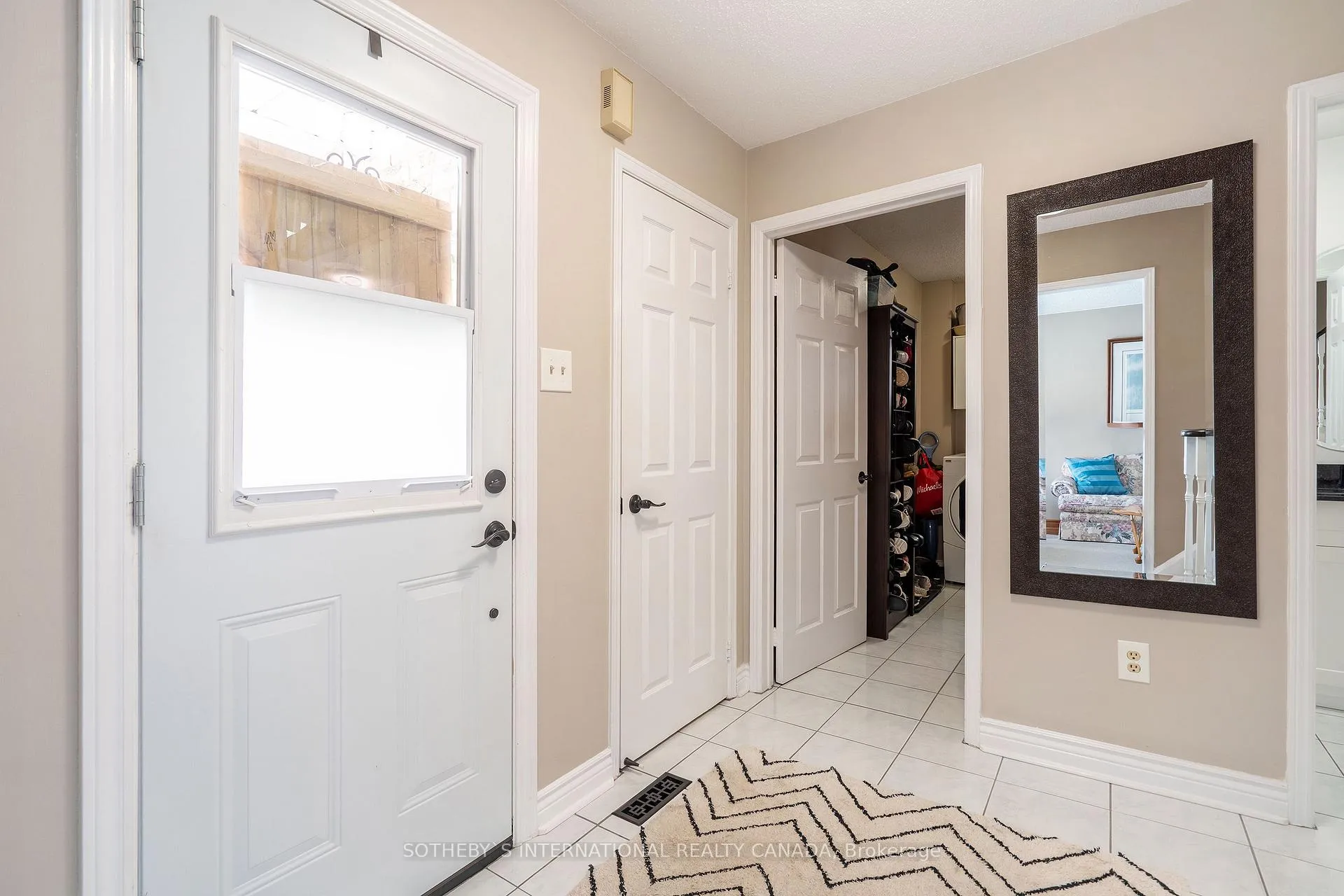 Photo 6 of 12 Duggan Drive, Brampton, Fletcher's West — HOMEH