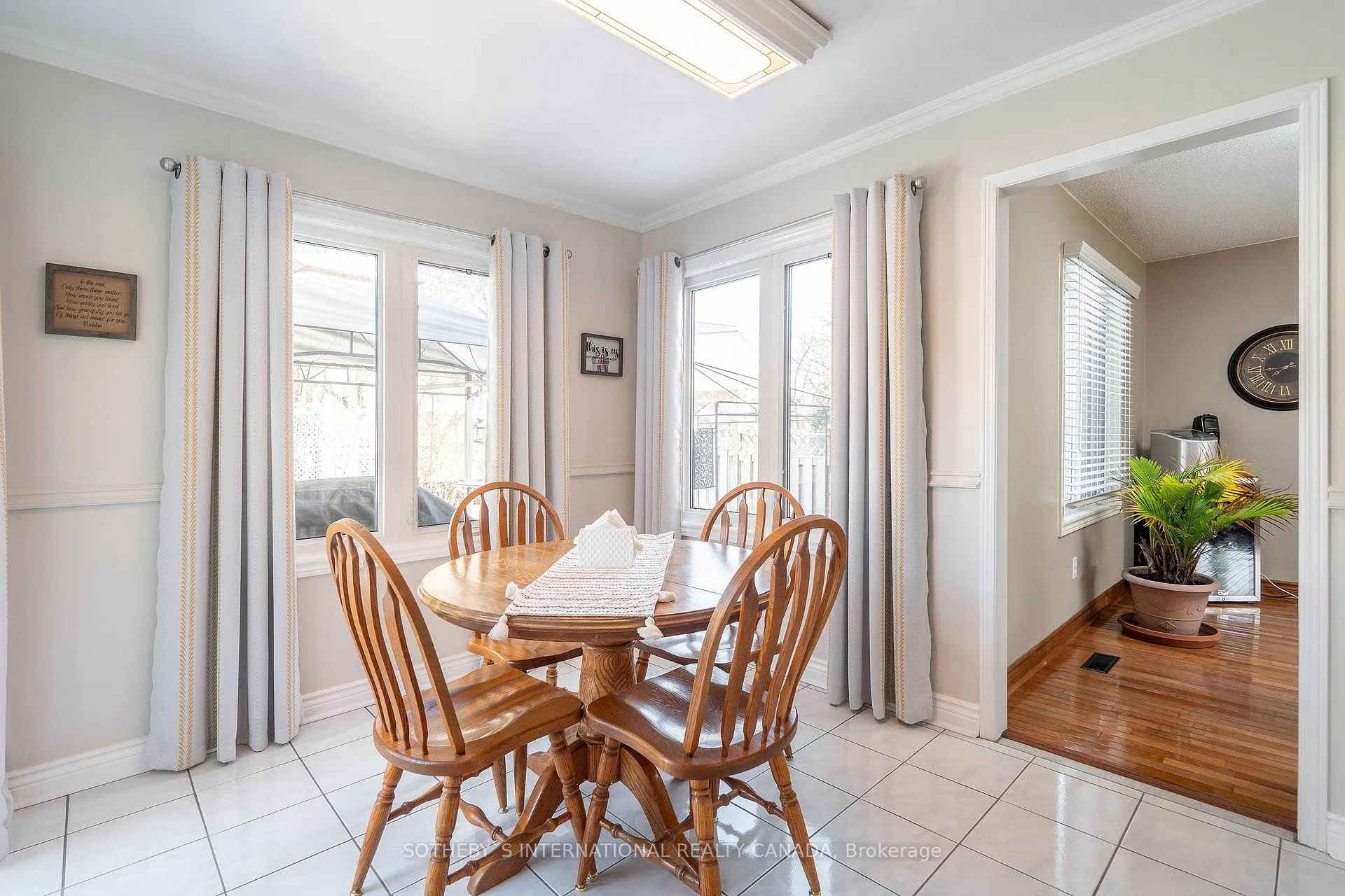 Photo 14 of 12 Duggan Drive, Brampton, Fletcher's West — HOMEH