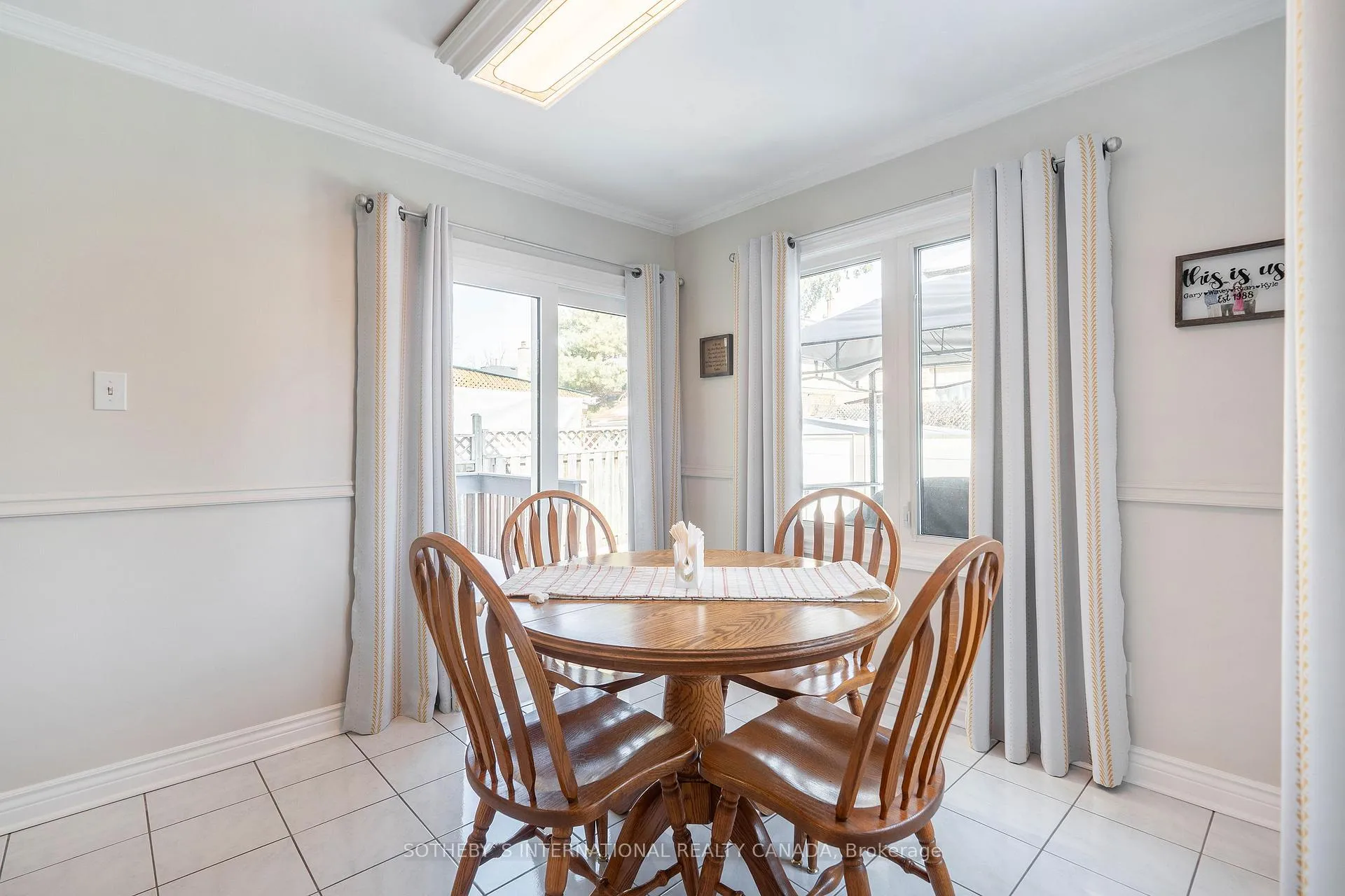 Photo 15 of 12 Duggan Drive, Brampton, Fletcher's West — HOMEH