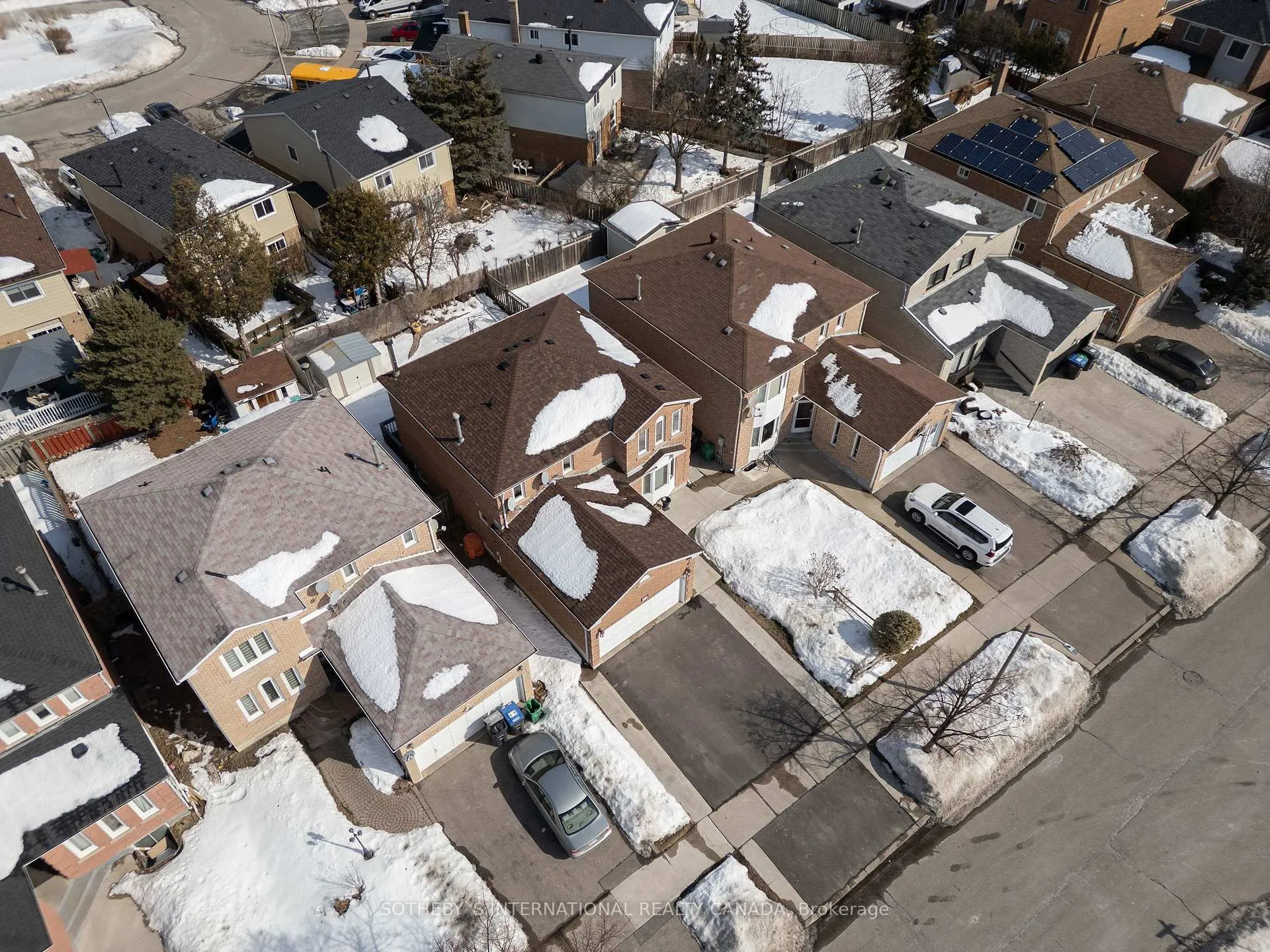 Photo 37 of 12 Duggan Drive, Brampton, Fletcher's West — HOMEH