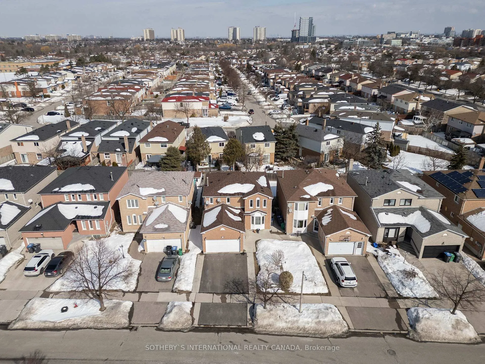 Photo 38 of 12 Duggan Drive, Brampton, Fletcher's West — HOMEH