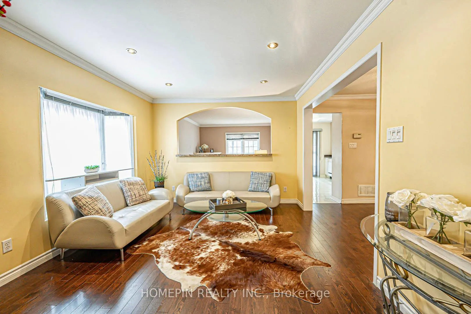 Photo 3 of 28 Marley Court, Markham, Middlefield — HOMEH