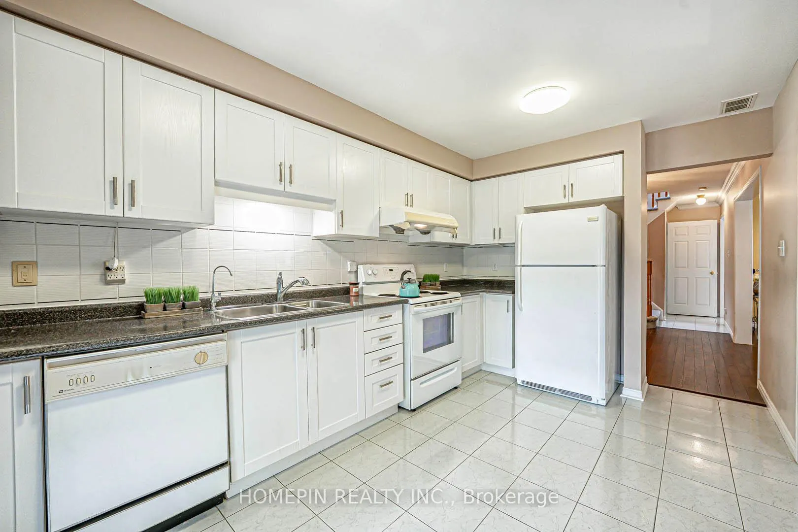 Photo 8 of 28 Marley Court, Markham, Middlefield — HOMEH