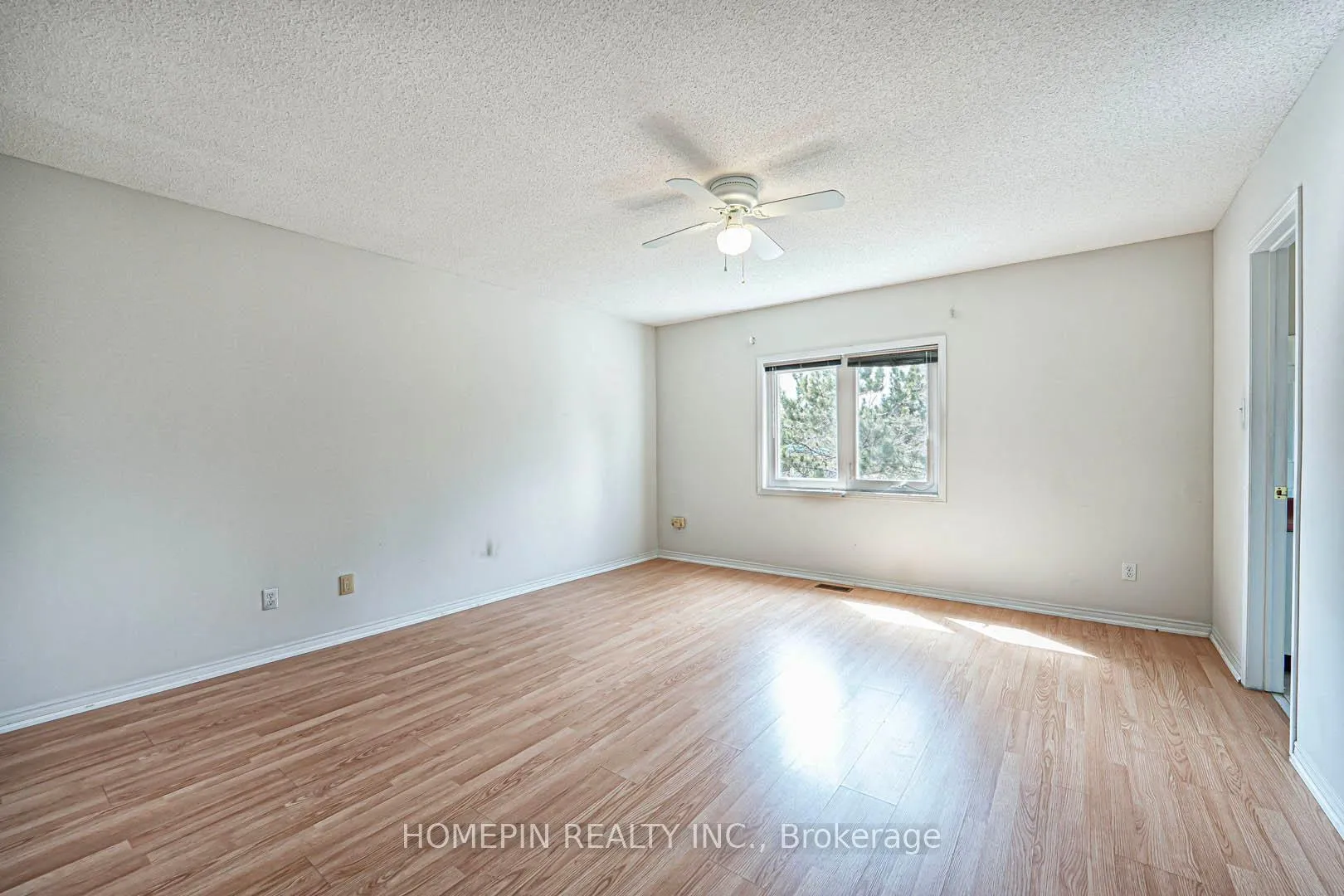 Photo 12 of 28 Marley Court, Markham, Middlefield — HOMEH