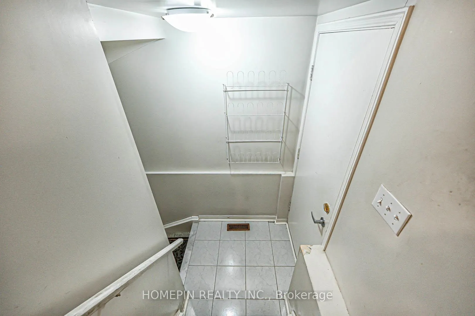 Photo 17 of 28 Marley Court, Markham, Middlefield — HOMEH