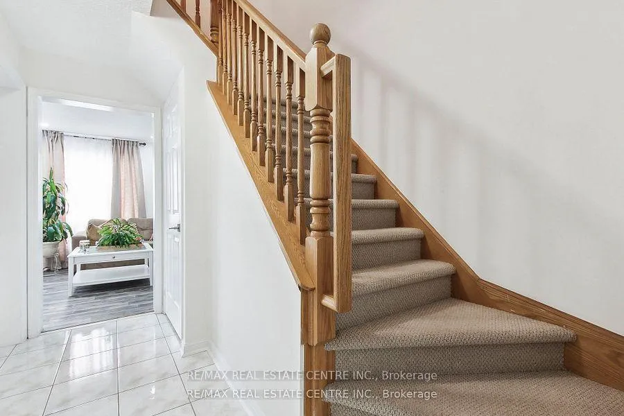 Photo 14 of 56 Mount Fuji Crescent, Brampton, Sandringham-Wellington North — HOMEH