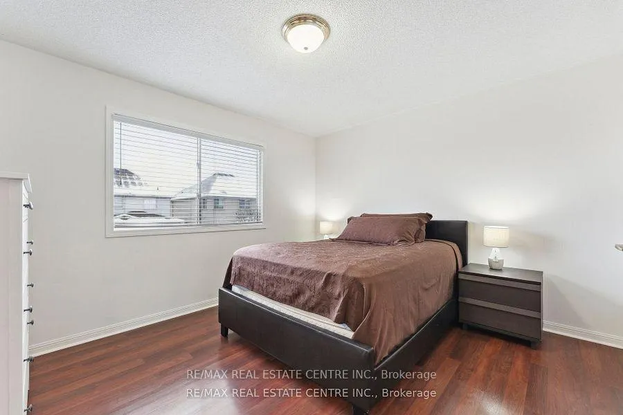 Photo 20 of 56 Mount Fuji Crescent, Brampton, Sandringham-Wellington North — HOMEH