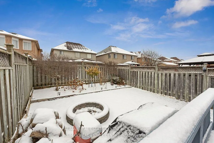 Photo 38 of 56 Mount Fuji Crescent, Brampton, Sandringham-Wellington North — HOMEH