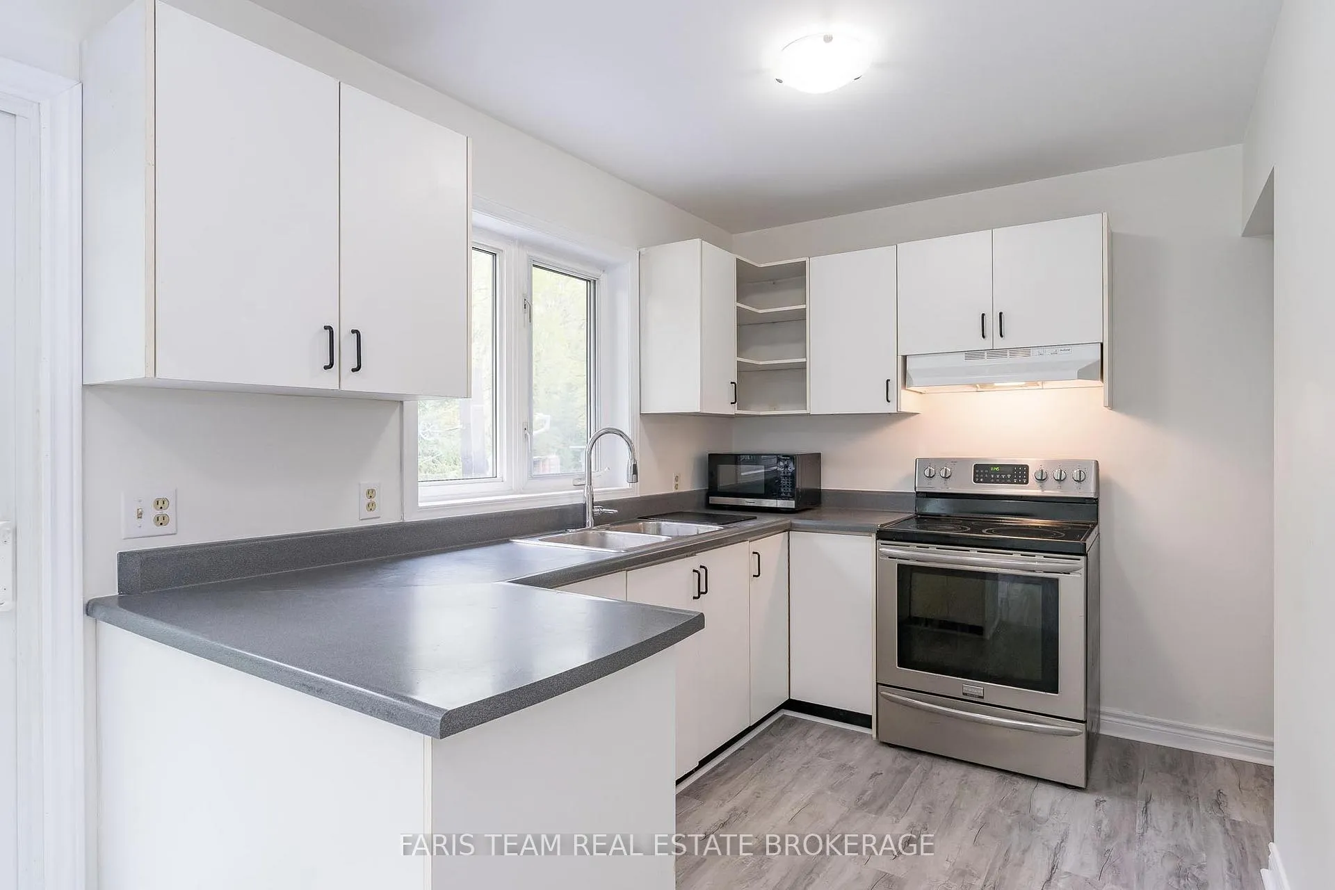 Photo 8 of 19 Wakunda Crescent, Tiny, Rural Tiny — HOMEH