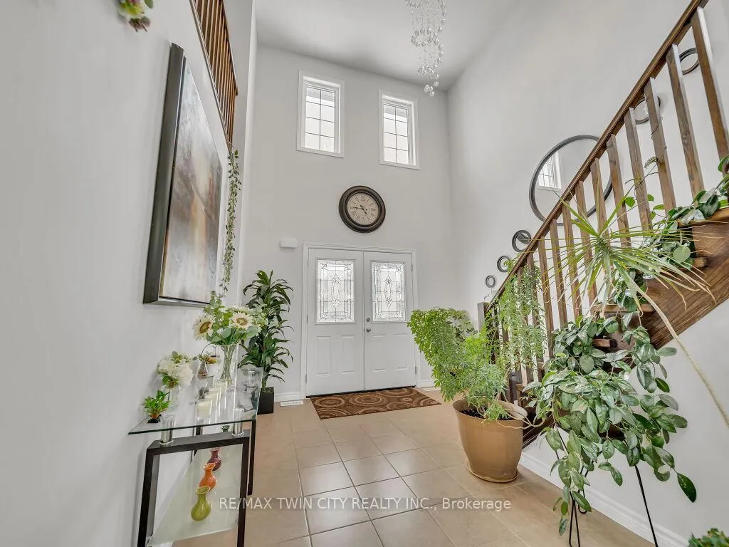 Photo 6 of 46 Woodbine Avenue, Kitchener — HOMEH