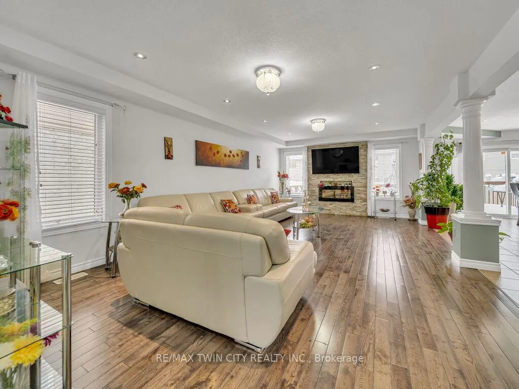 Photo 8 of 46 Woodbine Avenue, Kitchener — HOMEH