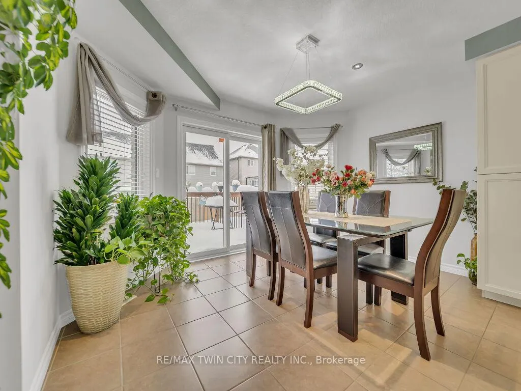 Photo 17 of 46 Woodbine Avenue, Kitchener — HOMEH