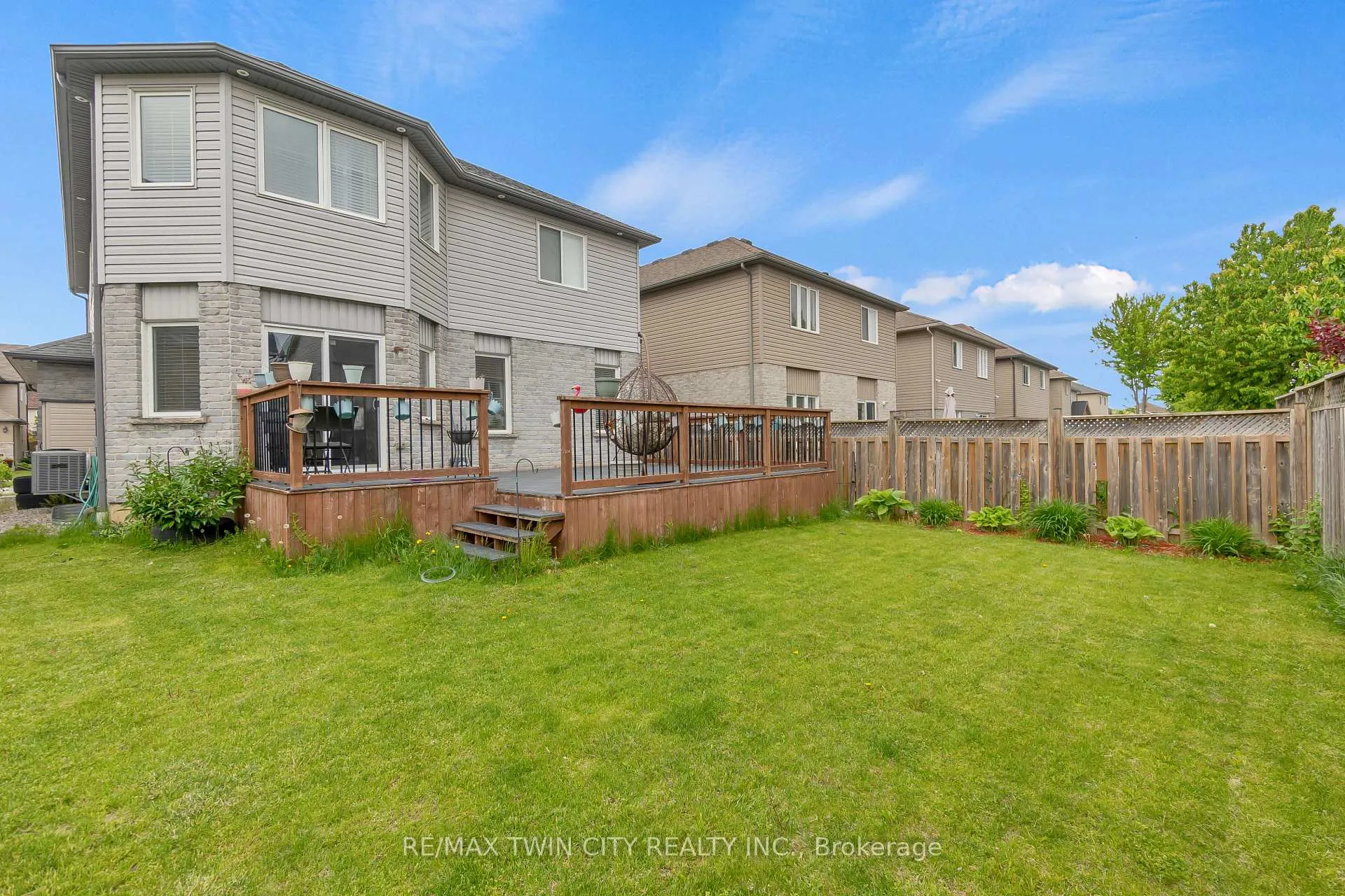 Photo 44 of 46 Woodbine Avenue, Kitchener — HOMEH