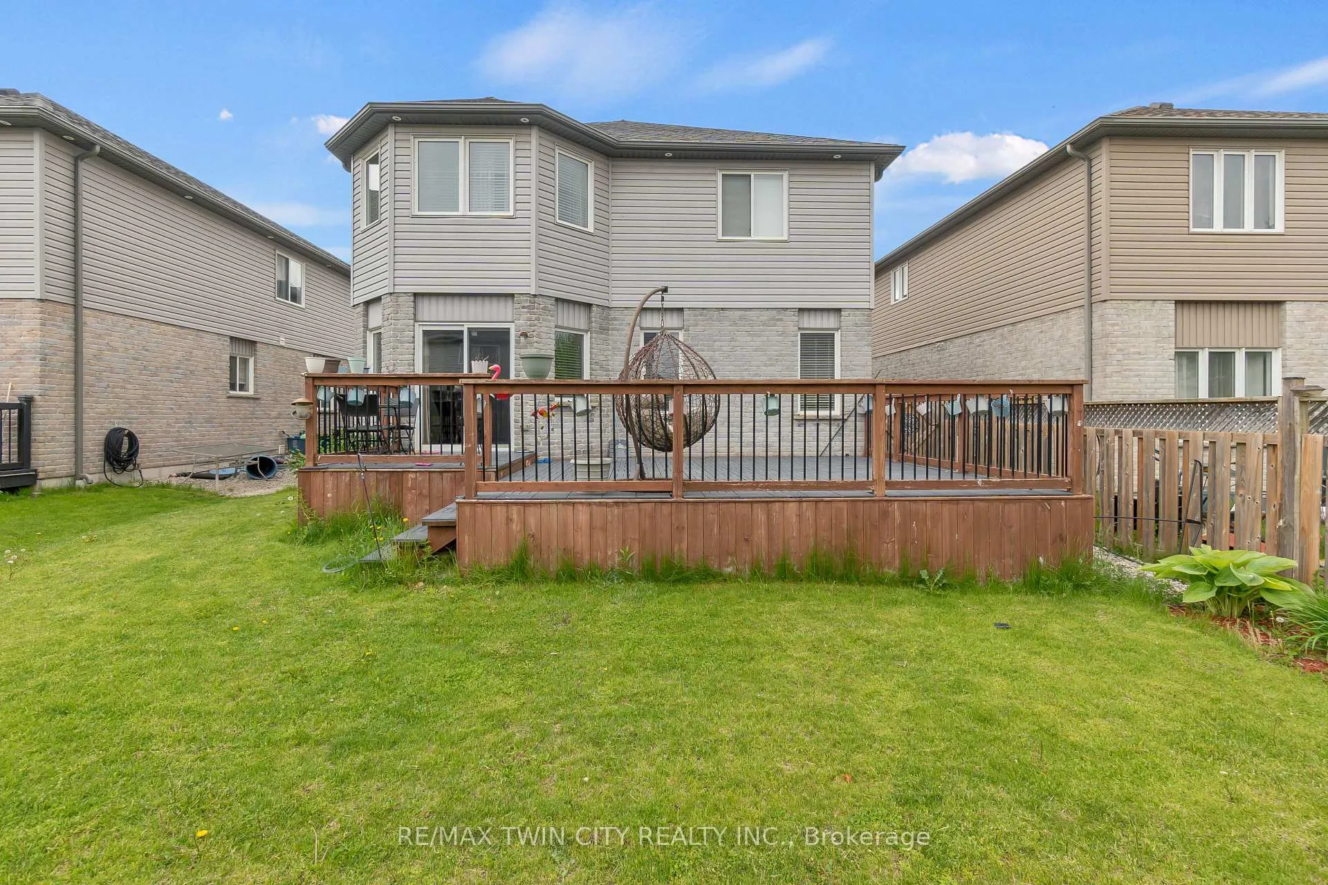 Photo 45 of 46 Woodbine Avenue, Kitchener — HOMEH