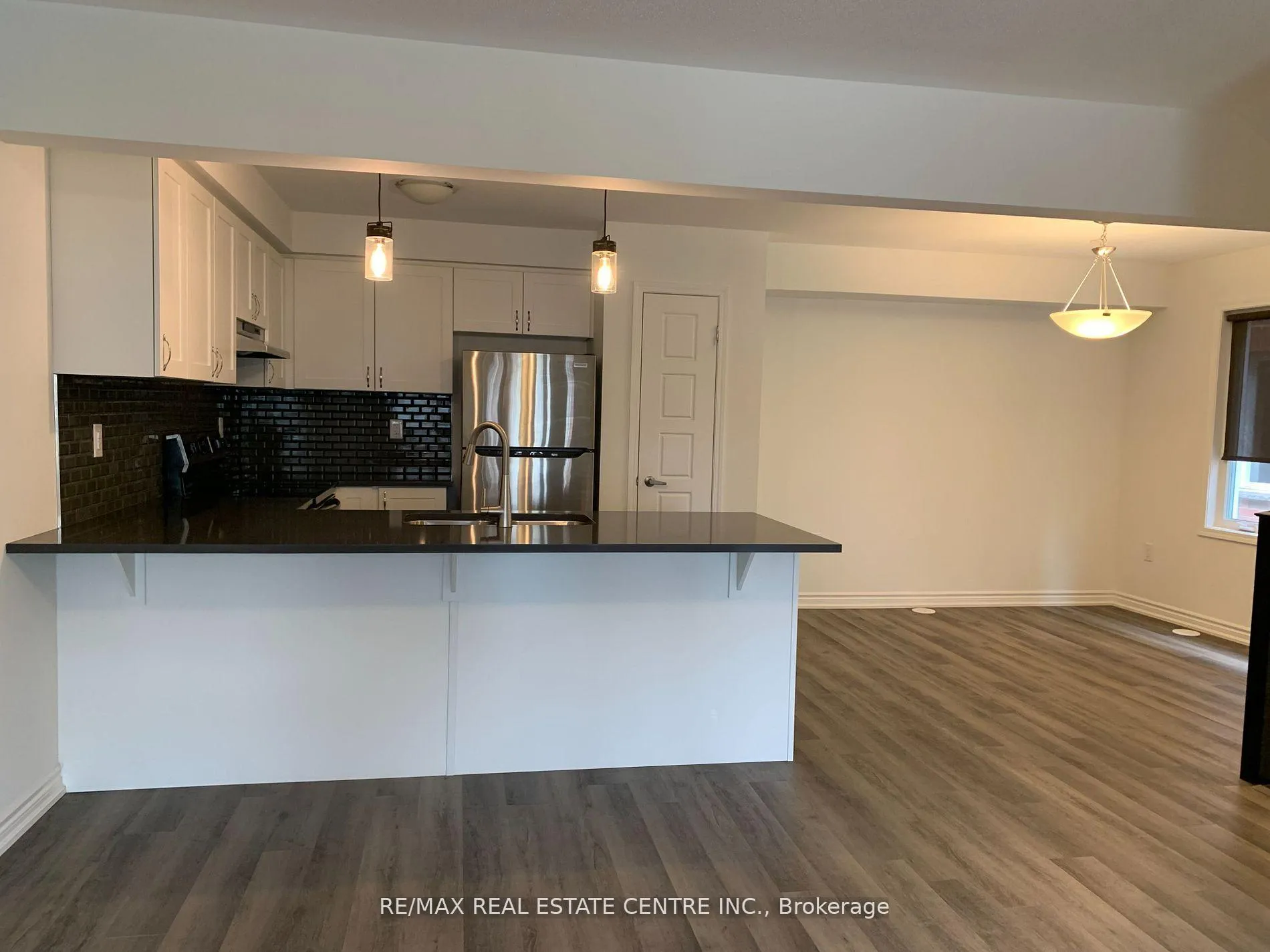 Photo 10 of 1260 Hop Place, Milton, Cobban — HOMEH