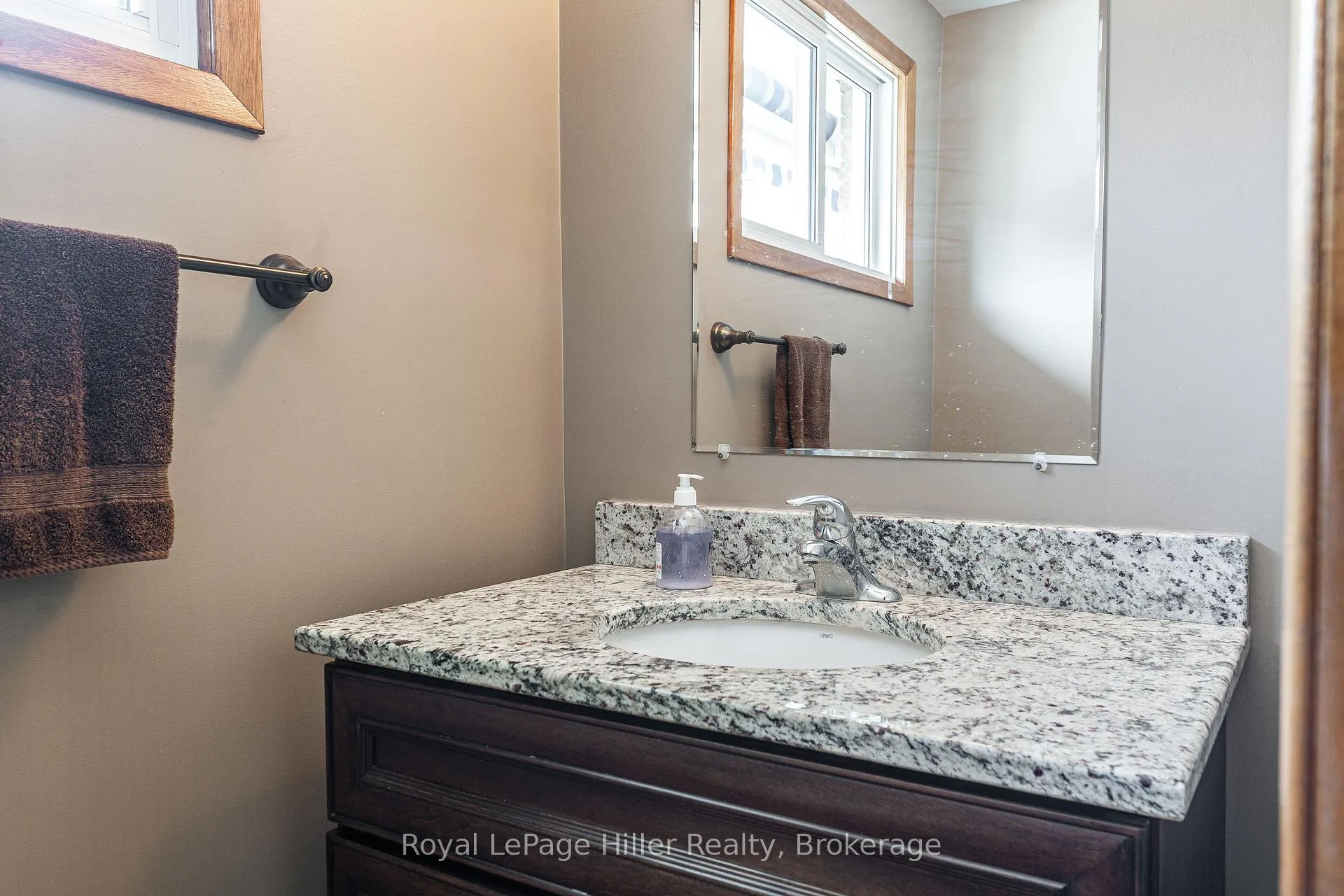 Photo 20 of 3967 Road 111, Perth East, South Easthope — HOMEH