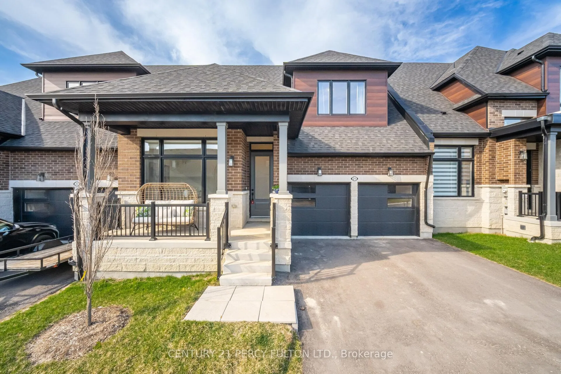 Photo 1 of 21 Vern Robertson Gate, Uxbridge — HOMEH