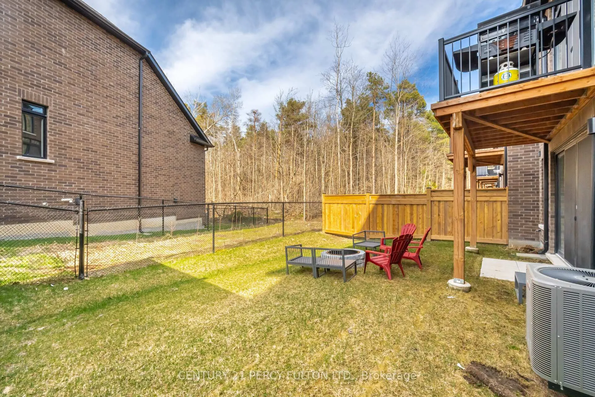 Photo 37 of 21 Vern Robertson Gate, Uxbridge — HOMEH
